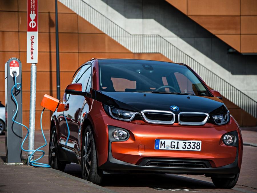  BMW i3 2014 года  (фото 10 из 240)
